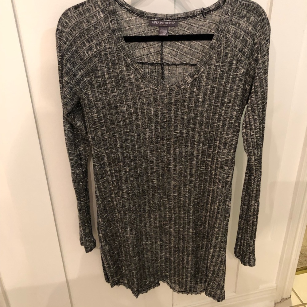 Tunic length ribbed maternity knit sweater